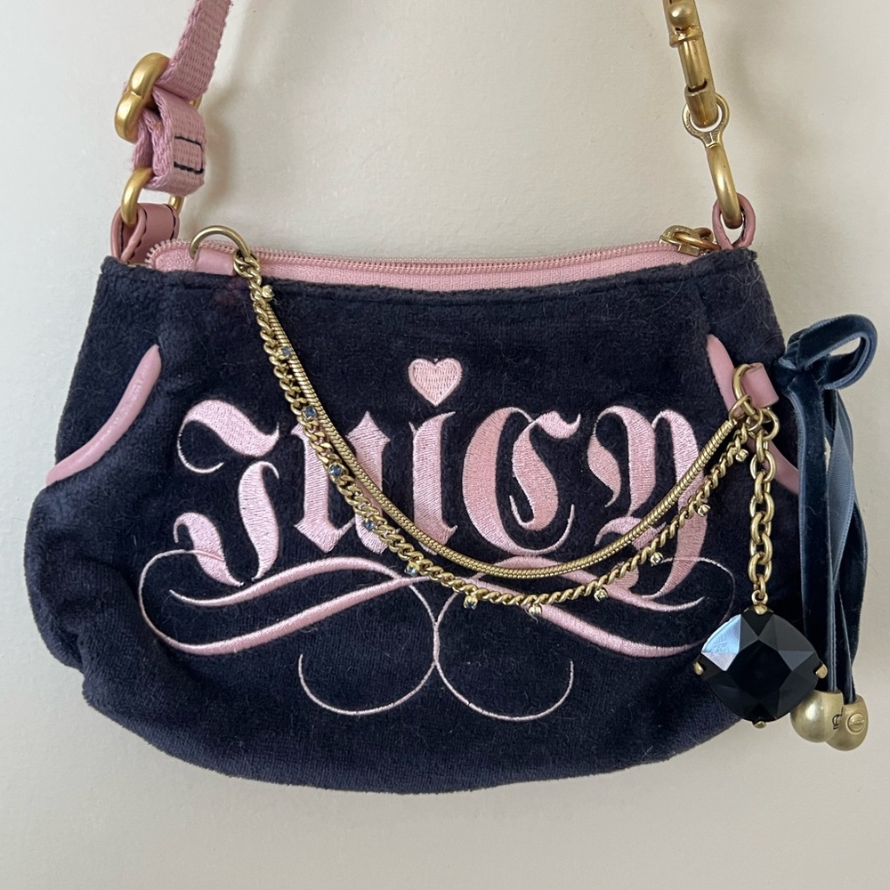 Vintage Juicy couture Y2K mini bag with cute original charms 💕